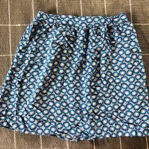 Gray blue and white patterned a-line skirt. Size S